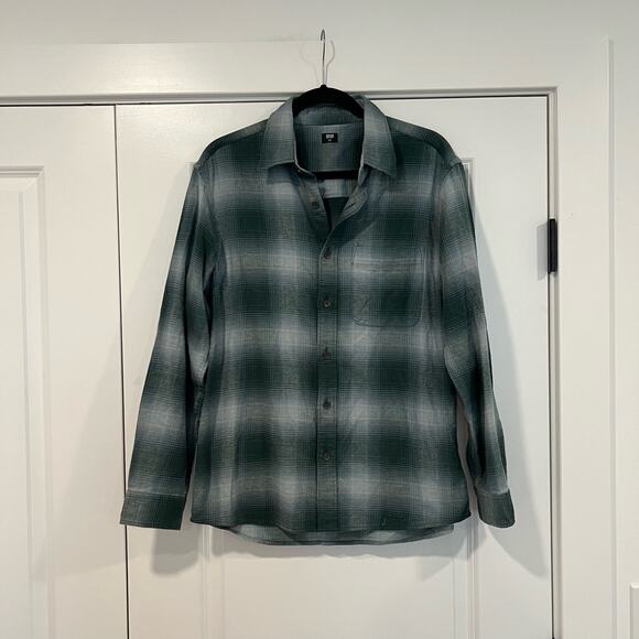 Uniqlo Flannel Green and‎ Blue 100% Cotton Size Small - Picture 1 of 10